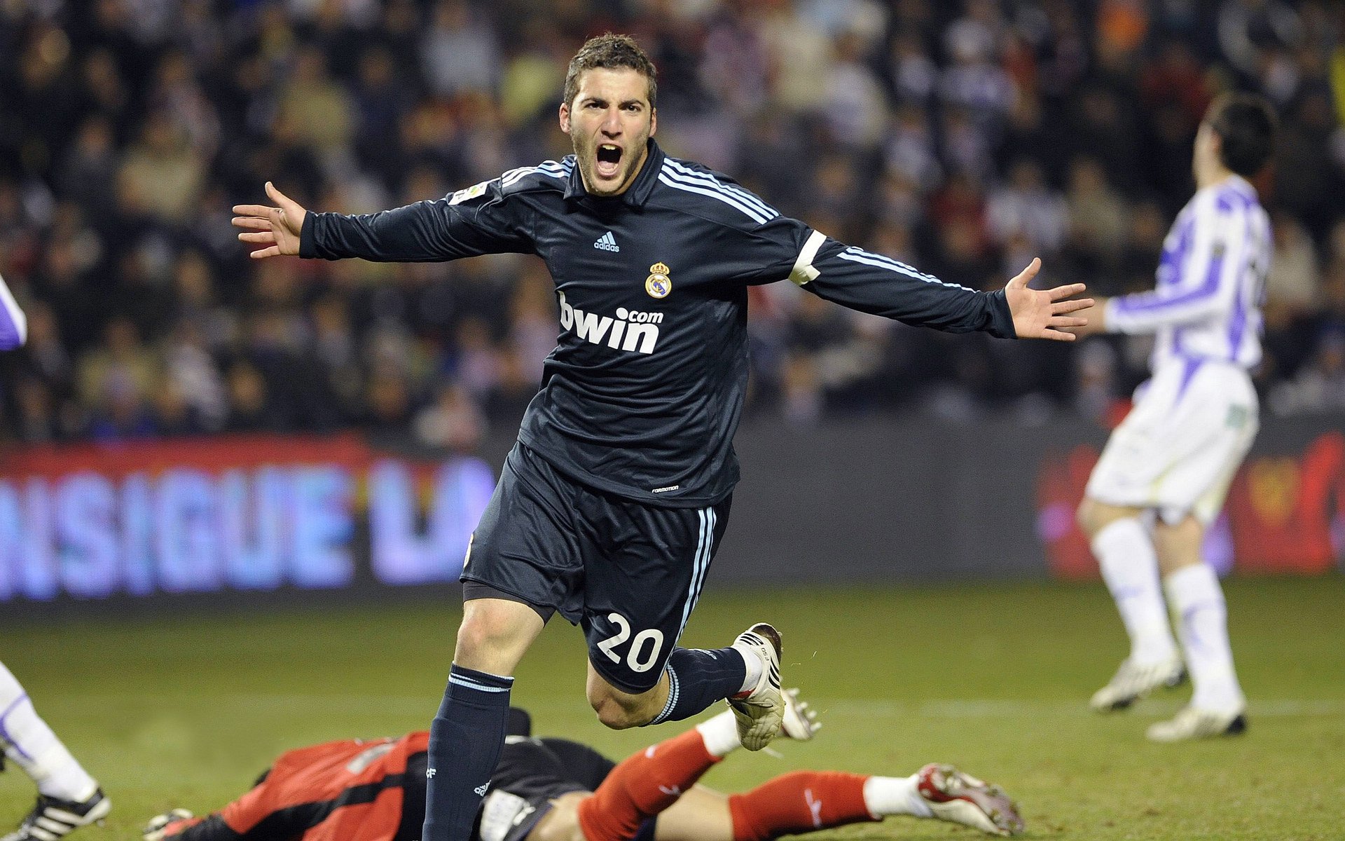 米兰全站app登录app-《PUBGMobile》极限操控全球总决赛，极限操作引爆全场！